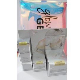 It Cosmetics Travel Set - Confidence in a Cleanser/cream