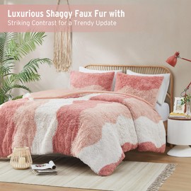 Intelligent Design Soft & Cozy Shaggy Faux Fur Comforter Set, Trendy Ombre Design with Vibrant Color, All Season, Down Alternative Bedding, Matching Sham, Cassie, King/Cal King Blush Multi 3 Piece