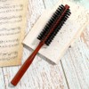 Cepillo de cabello redondo pequeño para cabello fino o corto,