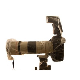 Allwetterschutz/Regencape für alle Spiegelreflexkameras.Set bestehend aus 2 verschiedenen Hauben.