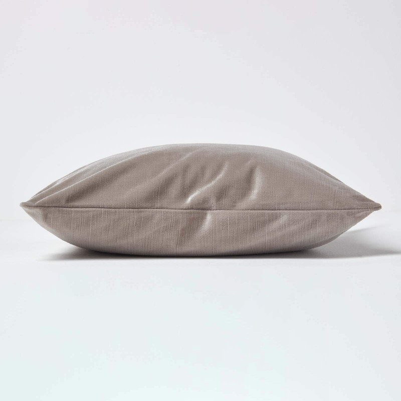HOMESCAPES Luxury Champagne Velvet Cushion Cover 18 x 18 Inch