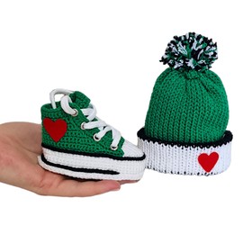 Handmade Crochet Green Baby Booties & Knitted Baby Beanie Set, Custom Newborn Knitwear, Gender Neutral Baby Christmas Outfit, Birth Announcement Props, Gender Reveal Ideas