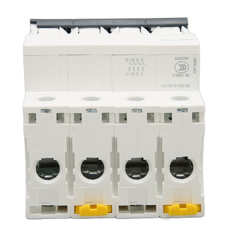 Miniature Circuit Breaker PA66 Flame Retardant Housing 4P Automatic Circuit