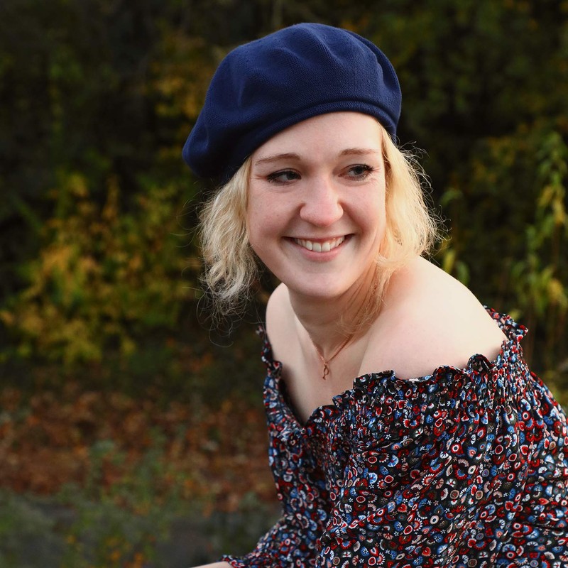 fiebig Fine Knit Basque with Rolled Edge, Beret in One