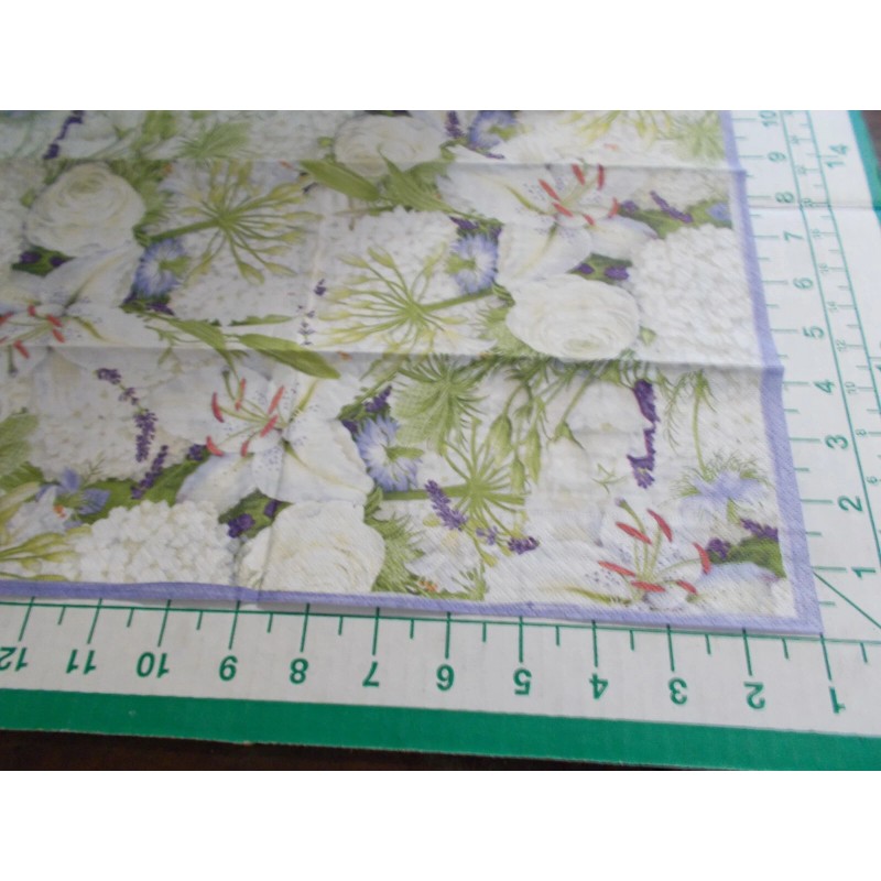 Caspari Two Decorative Hostess Napkins for Decoupage "White Blooms"