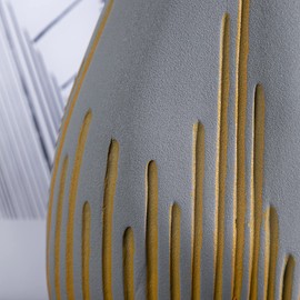 MODIRNATION 'Teardrop' Modern Ceramic Vase, Contemporary Minimalistic Design, Unique Elegant Flower Vase, Decor for Living Room Bedroom, Kitchen, Home and Office (Large)