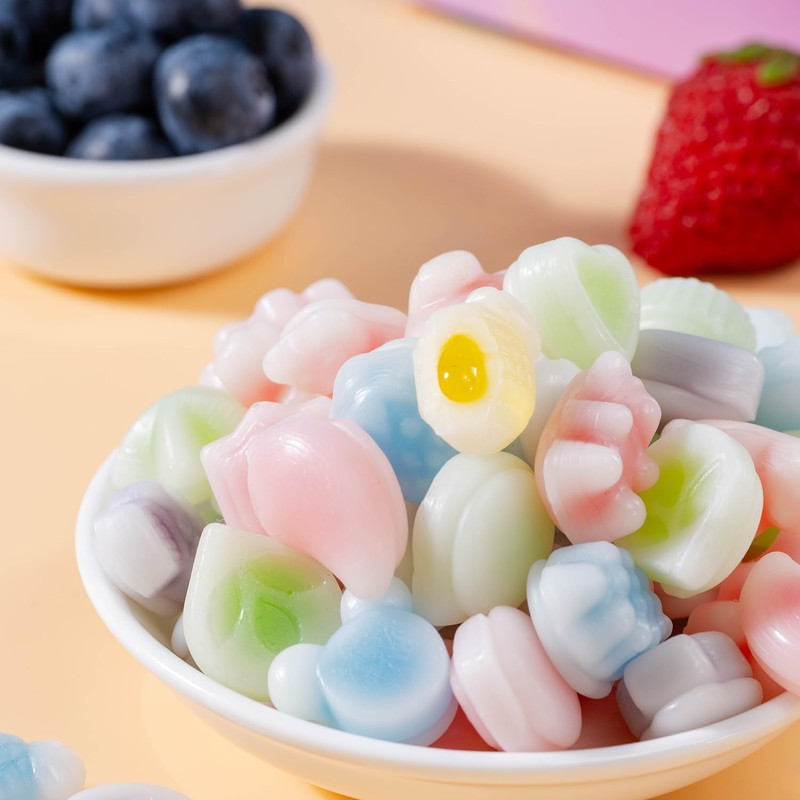 Halfoma Wax Bottle Chewable Candy, with Various Fruit-flavored Syrups in