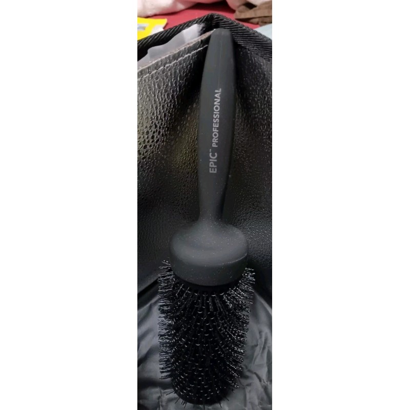 The Wet Brush Epic Professional Blowout Brush