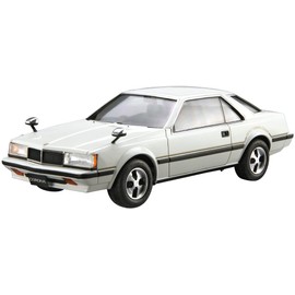 Aoshima Bunka Kyozai 1/24 The Model Car Series No. 141 Toyota RT141 Corona Hardtop 2000GT 1982 Plastic Model