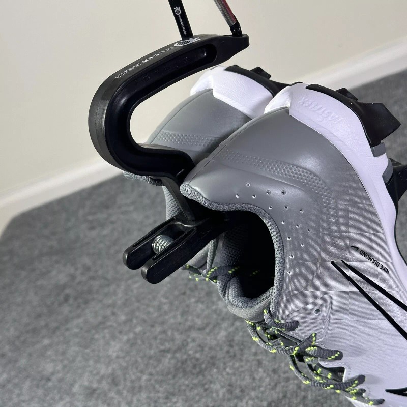 Golf Shoe Grabber Clamp & Handle Accessory Shoes Sneakers Portable