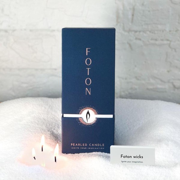 Foton Pearled Candle - Scented White - Scent: FESTIVE FIR