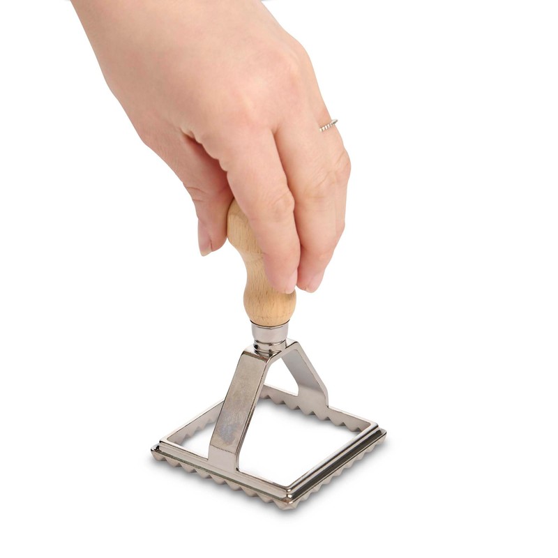 Fantes Ravioli Maker Stamp Set, Square Stamp with Wooden Handle