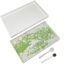 2 Pieces Large Size Plastic Bead Sorting Tray Bead Sorting Boards Diamond Rhinestone Plates with 2 Pieces Spoons for Diamond Painting Cross Stitch Art Dotting