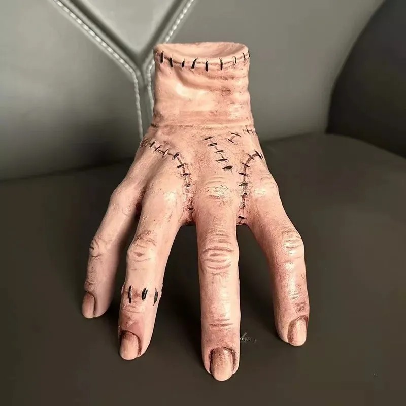 Ows | Figura Coleccionable de "Dedos" (Thing) | Colección Merlina