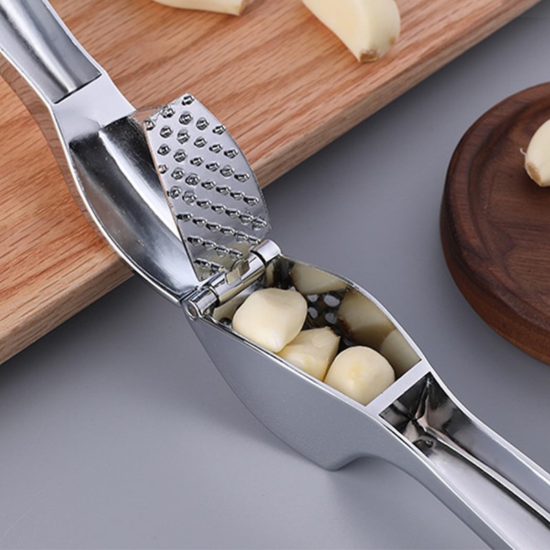 Premium Garlic Press – Handy & Easy to Clean –