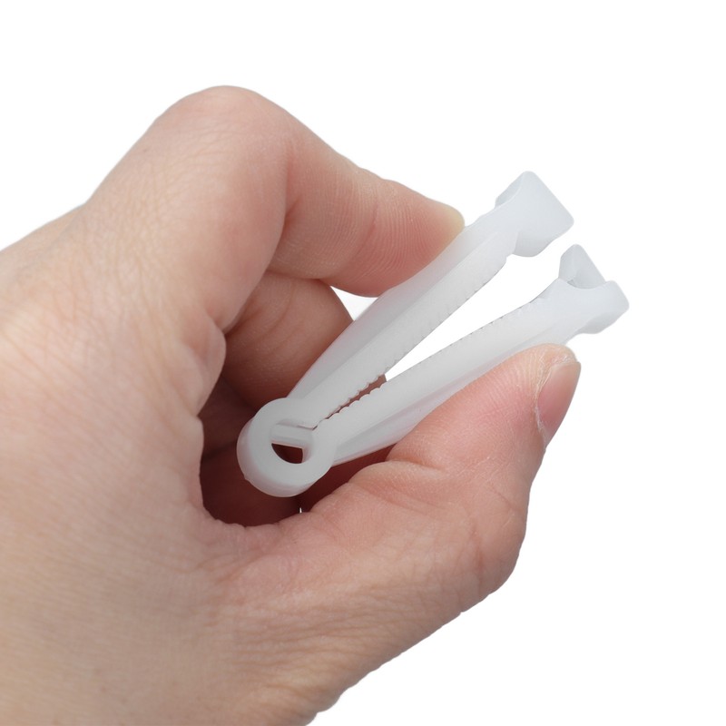 200PCS Pig Umbilical Cord Clamp Disposable Livestock Umbilical Cord Clip