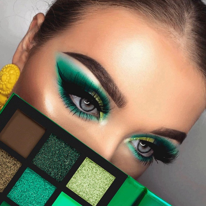 Green Eyeshadow Palette with 16 Colours - Eyeshadow Palette Matt