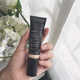 CC Cream Crema Correctora de Color con FPS 15 Mary Kay Medium to Deep (Natural)