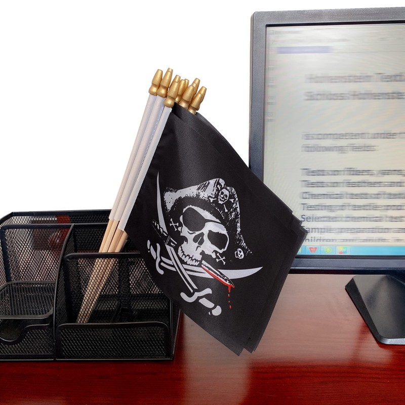 TSMD Pirate Dead Man's Chest Jolly Roger Stick Flag Small