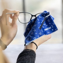 HECHTTAG Microfibre Cloth XXL, Glasses Cleaning Cloth in Optician Quality, Ideal for Cleaning Glasses, Display, Camera, Tablet, Smartwatch, Sunglasses, Lenses, Reusable (Blue Dots & Lines)