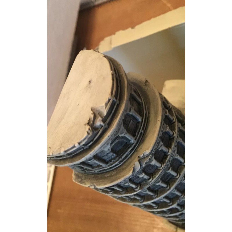 Statues & Models Leaning Tower of Pisa Bookends NIB. Free