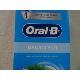 Oral-B Daily Clean Electric Toothbrush Replacement Brush Heads Refill, 3 Count