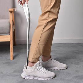 FONHERILI Shoe Horn Long Handle for Men Women 21.8" Shoehorn for Seniors (Silver, 21.8")