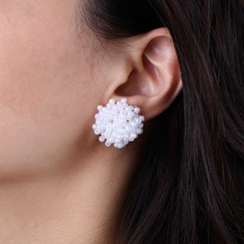 Boho Pearl Cluster Stud Earrings Gold White Pearl Cluster Earrings Brides Dainty Pearl Wedding Earrings Beaded Bead Bridal Pearl Earrings Prom Bridesmaid Statement Earrings Jewelry for Women