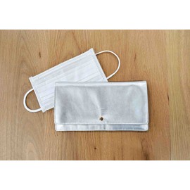 Kijapan 166207 Flat Pouch, Antibacterial, Deodorizing, Washable, Faux Leather, Fashionable, Two-Tone Silver, 8.7 x D 0.2 x H 4.7 inches (22 x 0.5 x 12 cm)