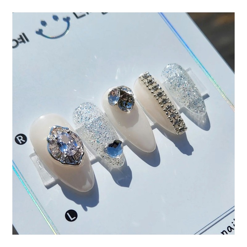Gorgeous silver zircon chain handmade nail tip - petit coffin