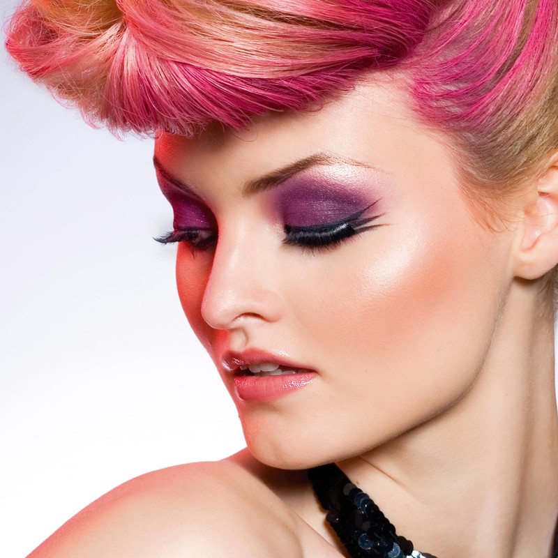 Intense Purple eye shadow. Maximum colour pressed powder eye shadow.