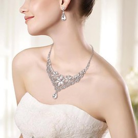 Clearine Wedding Jewellery Set for Women Bride Beautiful Impressive Crystal Marquise Drop Cluster Statement Necklace Dangle Earrings for Bride Bridesmaid Prom Accessories, Crystal