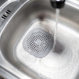 Universal Drain Strainer, Set of 2, Grey, Made of TPR (Thermoplastic Elastomer), Diameter 14 x 14 cm, with 4 Suction Cups for a Firm Hold, for Drains up to 10 cm Diameter, Sink Strainer, Bathtub,