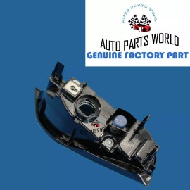 Lexus GENUINE OEM LEXUS 14-19 GX460 RIGHT SIDE FRONT TURN SIGNAL LAMP LENS 81511-60591