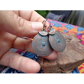 Grooved copper patina circles: small earrings