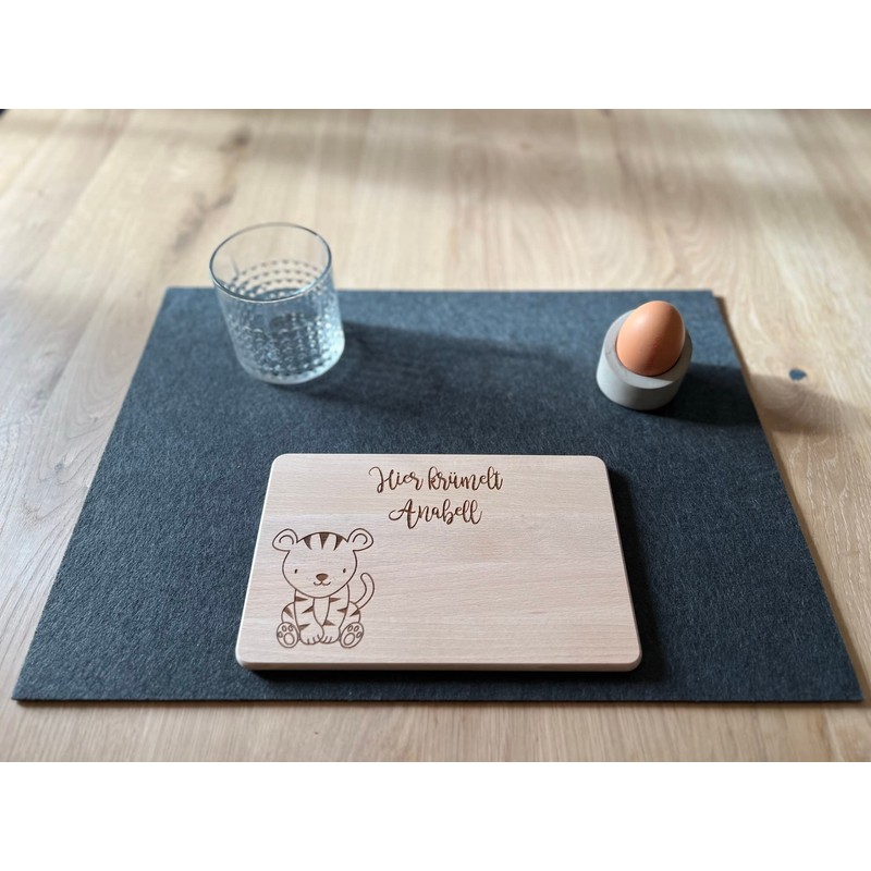 "Hier krümelt..." Brotzeit Board with Various Animal Motifs - Untreated