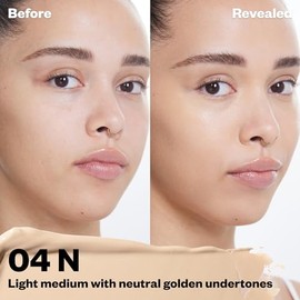 Kosas- Corrector Mini Revealer: maquillaje de cobertura media, oculta ojeras y manchas oscuras.