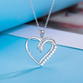 LOLA CLORIS Unbiological Sisters Gifts Unbiological Sister Necklace Bonus Sister Gifts for Women Sterling Silver Bonus Sisters Necklaces Cubic Zirconia Heart Necklace for Women