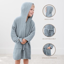 Comfy Cubs Muslin Bath Robe for Kids, Pacific Blue 6-7 Years – 100% Cotton, 4-Layer Absorbent Muslin Fabric, Hooded with Pockets and Belted – Ideal Cotton Bathrobe for Bath or Relaxing at Home.