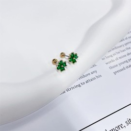 20g Green Clover CZ Flower Screw Back Small Stud Earrings for Women Cartilage Dainty Lucky Love Heart Crystal Leaf Hypoallergenic Piercing Tiny Sleeper Studs Earring Fashion Jewelry Gifts 8*8mm (Gold Green CZ)