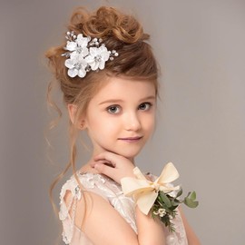 2Pcs Bride Wedding Pearl Hair Clips White Flower Hair Piece Rhinestone Shell Floral Bridal Hair Accessories for Women and Girls (Silvery, One Size)