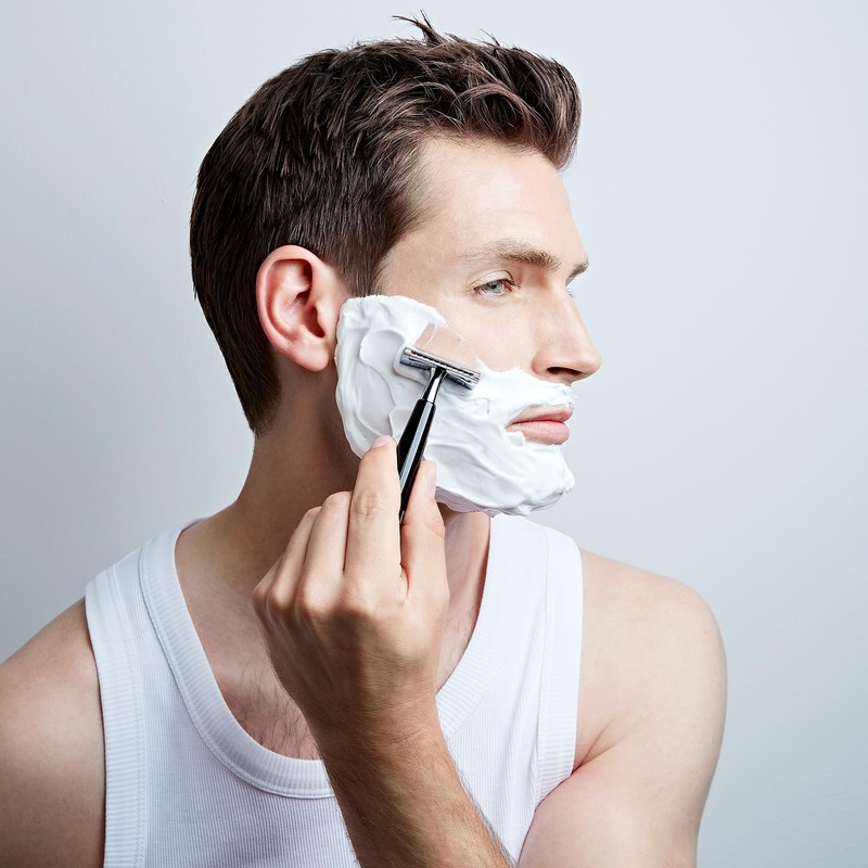 ZWILLING Safety Razor with Closed Comb for Wet Shaving