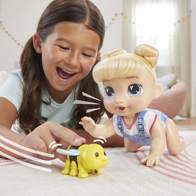 Baby Alive Harper Hugs Interactive Crawling Baby Doll Playset with