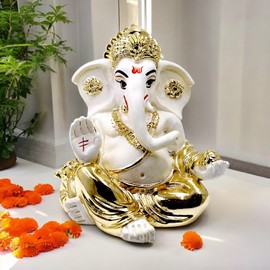 Karigaari India Gold Plated Ceramic Pagdi Ganesh Idol for car Dashboard & Home Decor I Car Dashboard Idols I Ganpati for car Dashboard I Car Idols for Dashboard (Size : 3 x 2 inches)