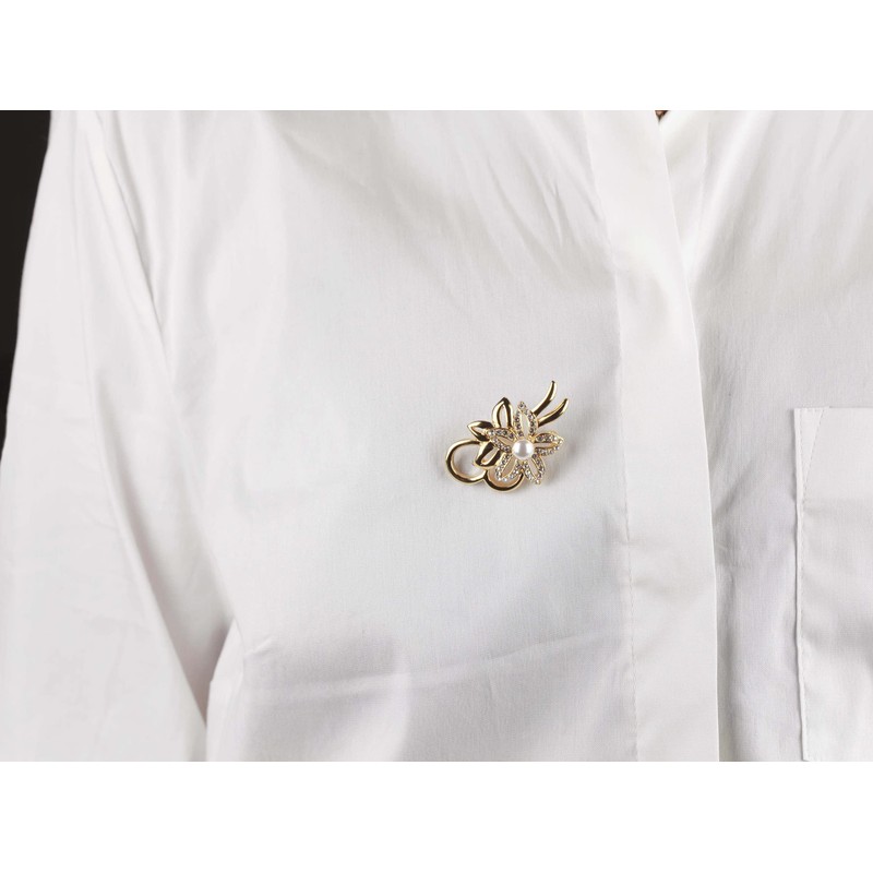 Traveller Brooch Pearl White, Metal