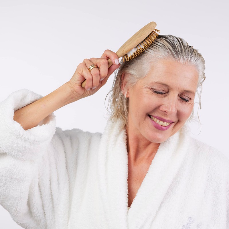 Margot Schmitt Pneumassage Bamboo Hair Brush Oval Natural Colour 63g