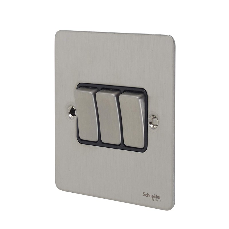 Schneider Electric Ultimate Flat Plate - 3 Gang 2 Way