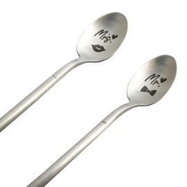ZINELLO DESIGN - Set of 2 Spoons Engraved "Mr" and "Mrs" - Perfect Gift Idea for Couples, Wedding, Birthday, Christmas, Valentine's Day - Supplied in Gift Box