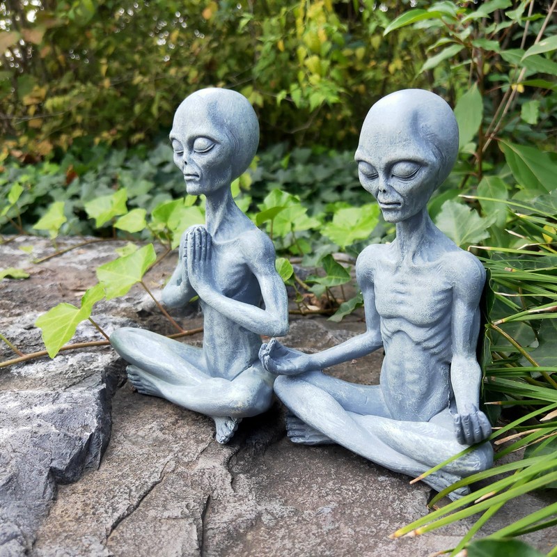 CHBDJY Yoga Alien Statue, Sci-fi Outer Space UFO Alien Figure,