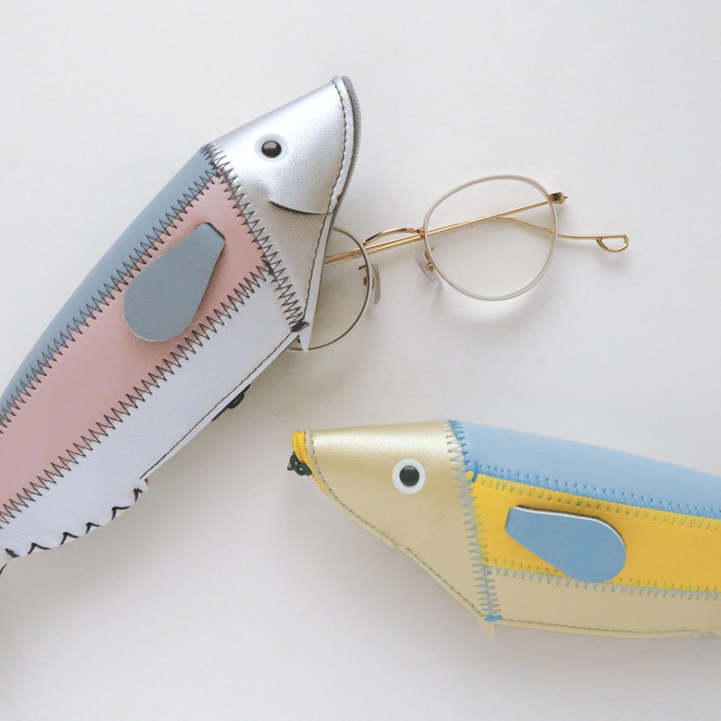 Elcommune Pouch Mini Fish Case Silver & Smoke FC-36